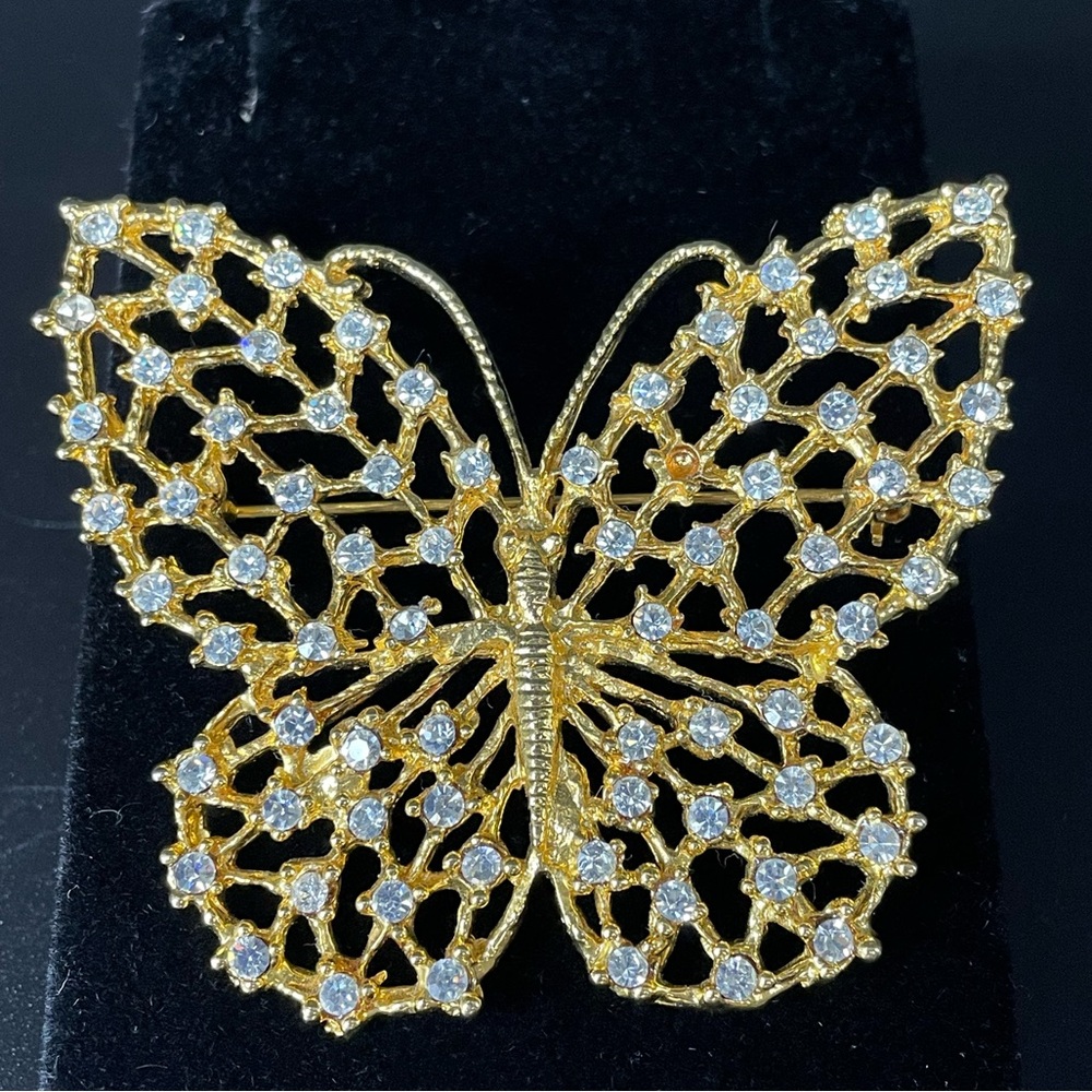 Gold tone butterfly brooch/pin